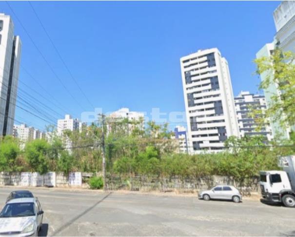 Foto de Terreno com 2.800m² em Salvador/BA