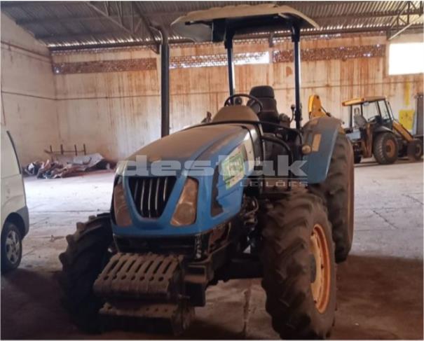 Foto de TRATOR LS PLUS 80