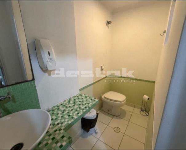 Foto de Sala Comercial no Centro de São Vicente/SP