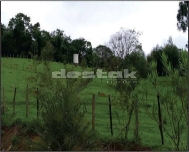 Foto de 3,75% de um Terreno de 93.634m²
