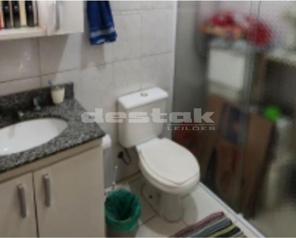 Casa com 2 quartos no Vila Ivg (foto 3 de 13)