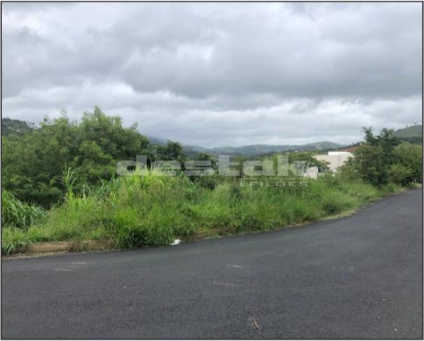 Foto de Terreno com 615m² em Lindóia