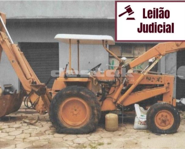 Foto de Trator Retroescavadeira Case ano 1973