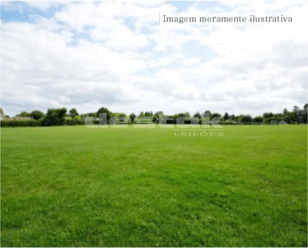 Foto de Terreno com 35.300m²