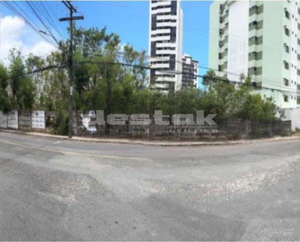 Foto de Terreno com 2.800m² em Salvador/BA