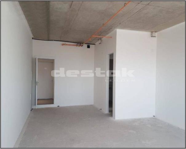 Foto de Sala comercial com 41,59m² - Head Tower
