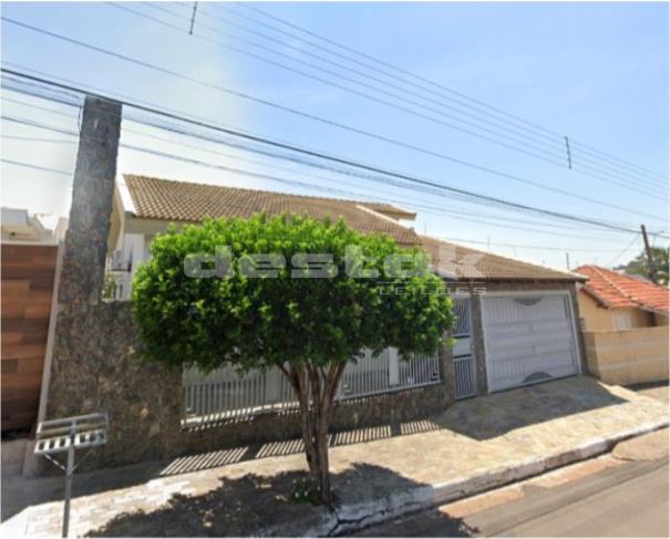 Foto de Casa com Edícula em Iacri/SP