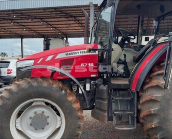 Foto de Trator Massey Ferguson