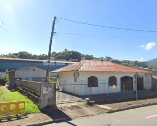 Foto de Imóvel com Casa e Galpão em Jaraguá do Sul/SC
