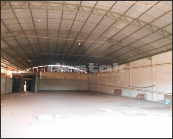 Foto de Galpão Industrial com 3.918m² 