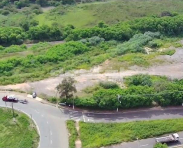Foto de Terreno de 48.400m² em Limeira/SP