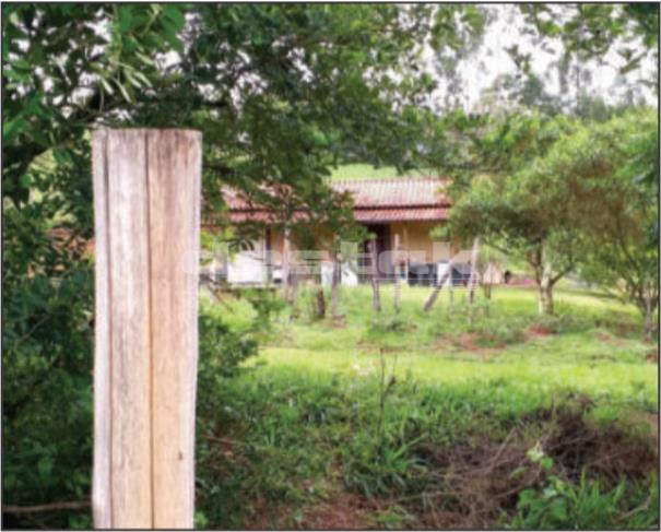 Foto de 3,75% de um Terreno de 93.634m²