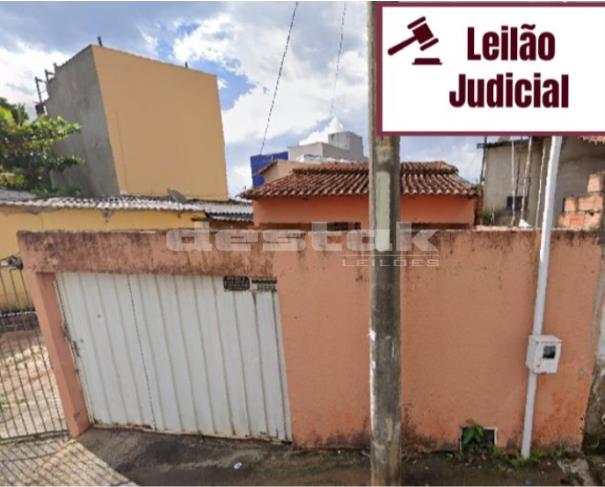 Foto de Casa com Três Dormitórios em Goiânia/GO