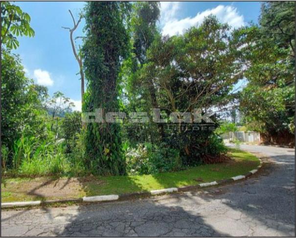 Foto de Terreno de 858m² em Cond. Fechado