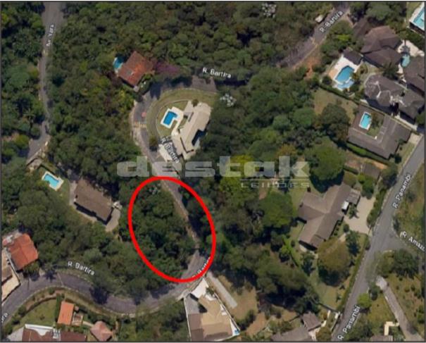 Foto de Terreno de 858m² em Cond. Fechado