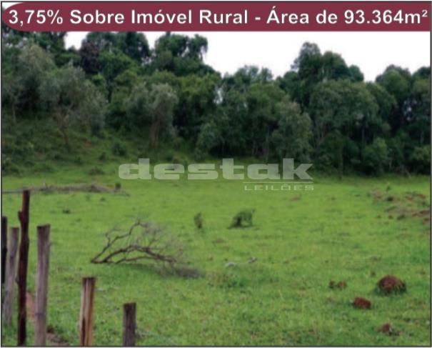 Foto de 3,75% de um Terreno de 93.634m²