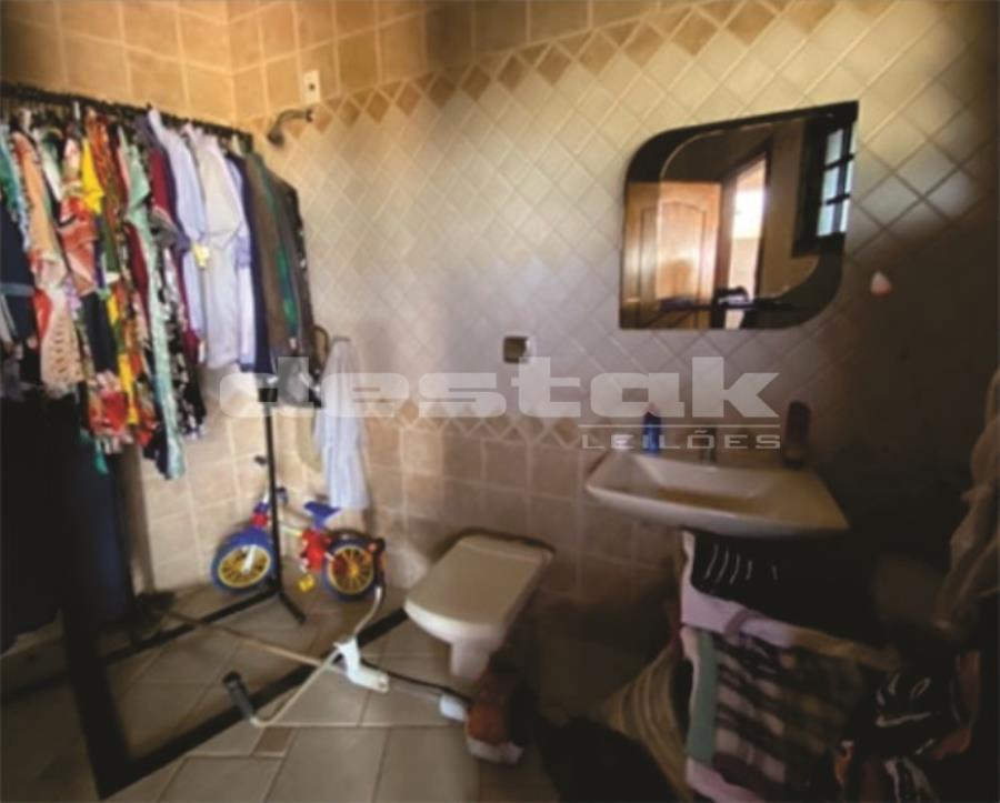 Imóvel comercial e residencial em Fernandópolis/SP Imóvel Comercial e Residencial em Fernandópolis/SP, localizado em Fernandópolis - SP