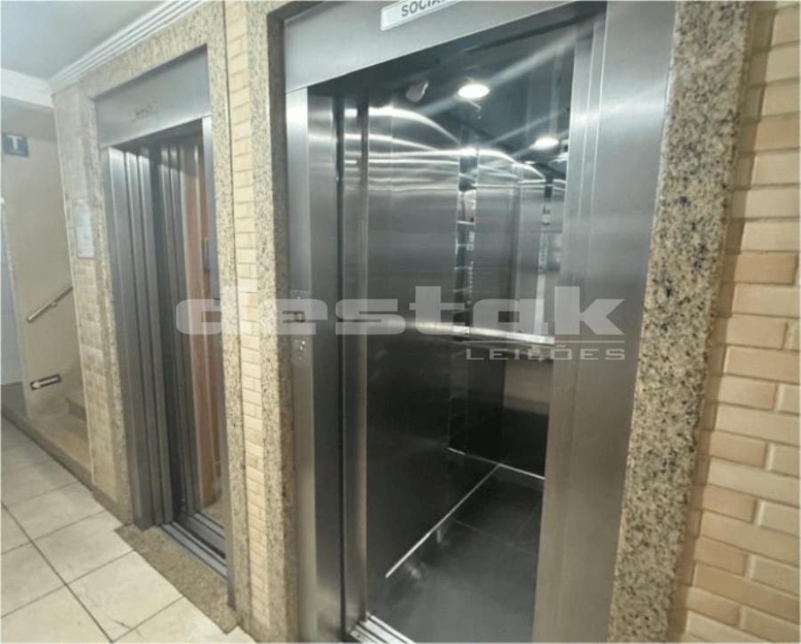 Apartamento no Ed. José Rebello em São Vicente/SP Apartamento no Ed. José Rebello em São Vicente/SP, localizado em São Vicente - SP, bairro Centro
