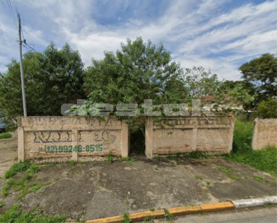 Casa com Edícula em Tremembé/SP Casa com Edícula em Tremembé/SP, localizado em Tremembé - SP