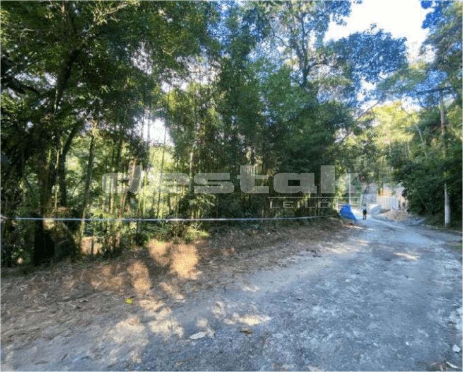 Chácara em Embu das Artes/SP Chácara em Embu das Artes/SP, localizado em Embu Das Artes - SP