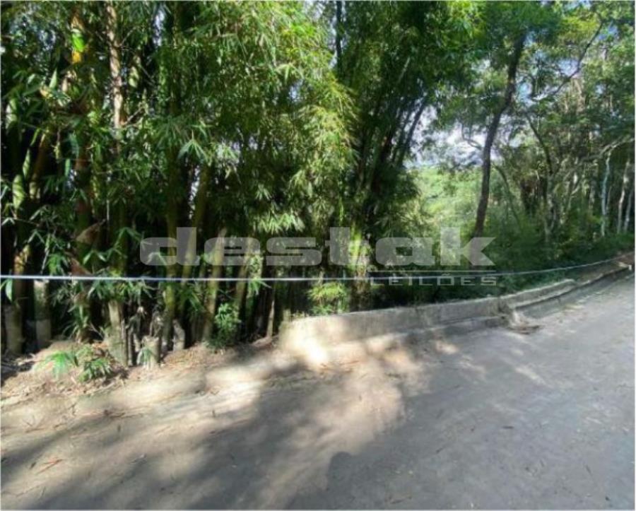 Chácara em Embu das Artes/SP Chácara em Embu das Artes/SP, localizado em Embu Das Artes - SP