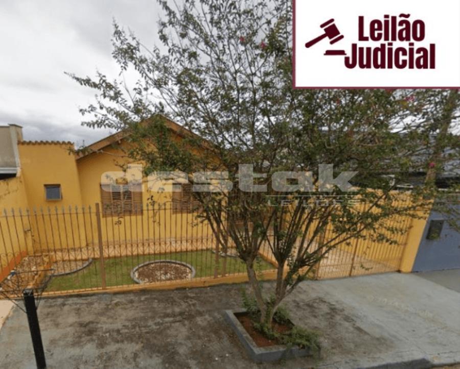 Casa no Conj Hab Parigot de Souza em Londrina/PR Casa no Conj Hab Parigot de Souza em Londrina/PR, localizado em Londrina - PR