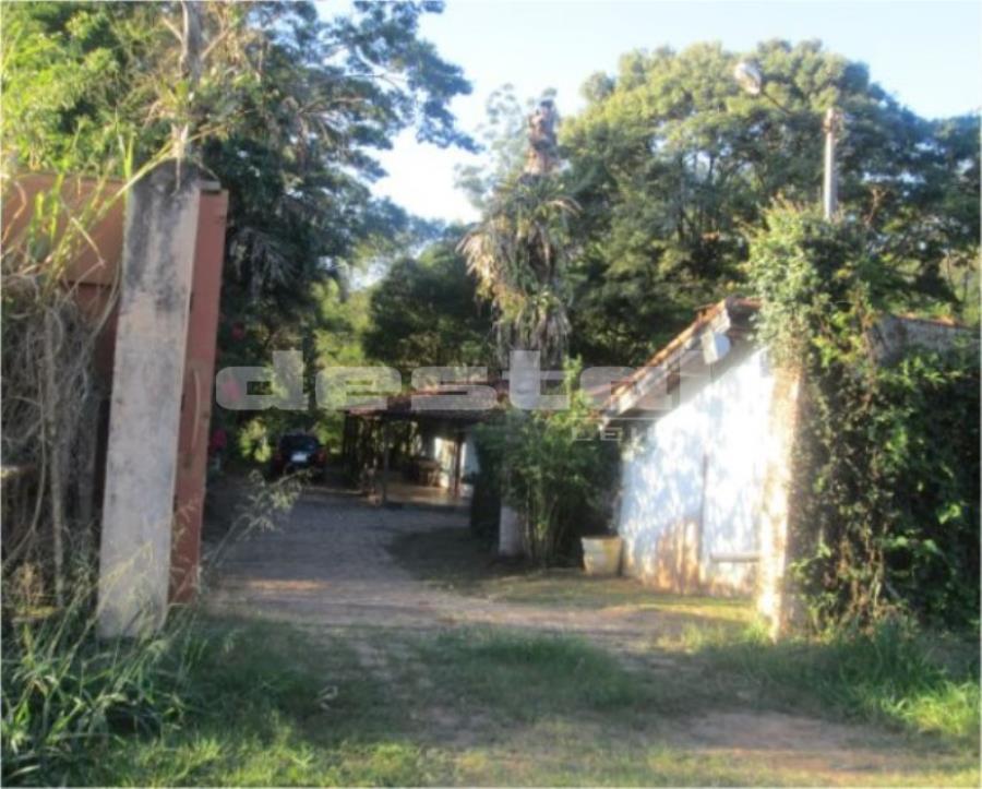 Sítio em Bauru/SP Sítio em Bauru/SP, localizado em Bauru - SP
