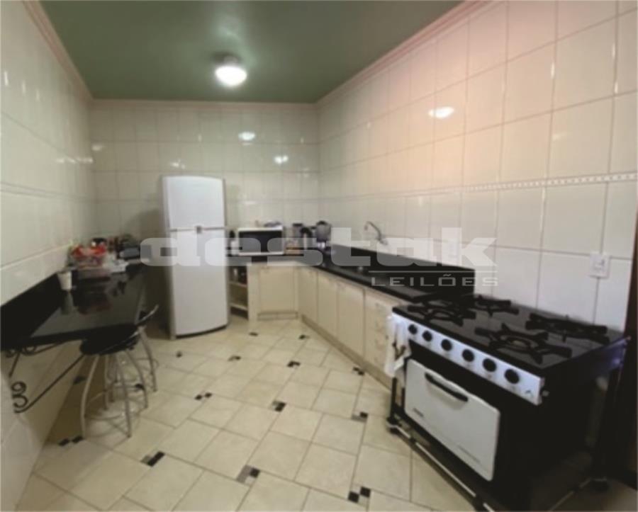 Imóvel comercial e residencial em Fernandópolis/SP Imóvel Comercial e Residencial em Fernandópolis/SP, localizado em Fernandópolis - SP