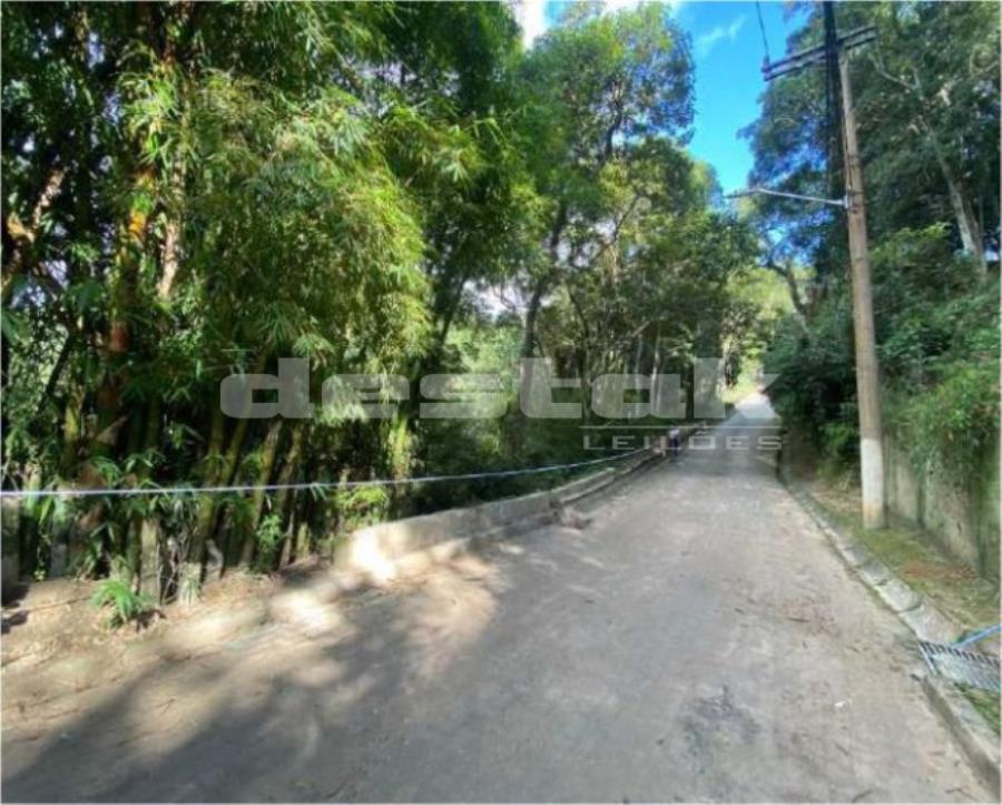 Chácara em Embu das Artes/SP Chácara em Embu das Artes/SP, localizado em Embu Das Artes - SP