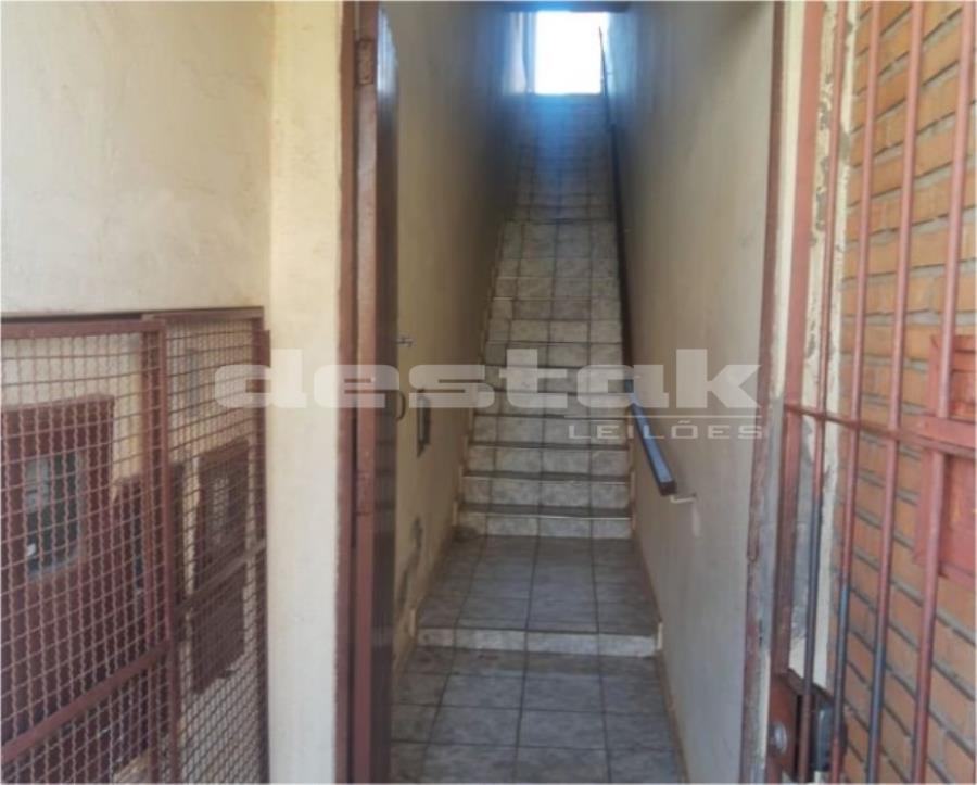 5 Kitnets + comercial em Botucatu/SP 5 Kitnets + comercial em Botucatu/SP, localizado em Botucatu - SP