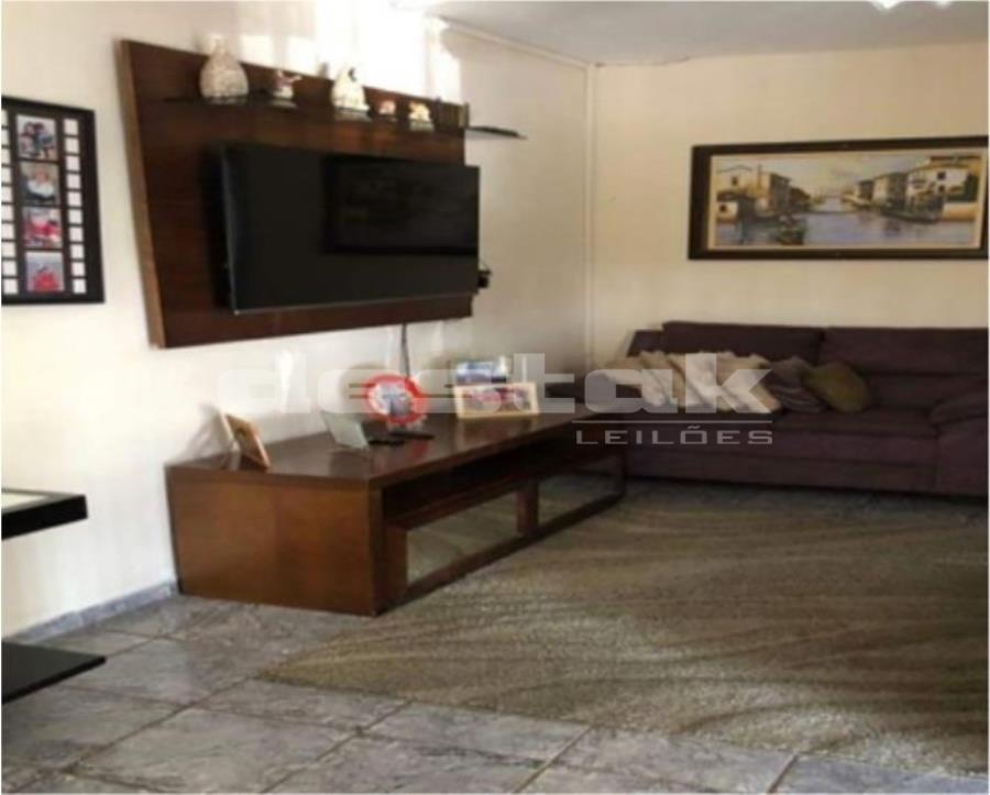 Casa em Araras/SP Casa em Araras/SP, localizado em Araras - SP