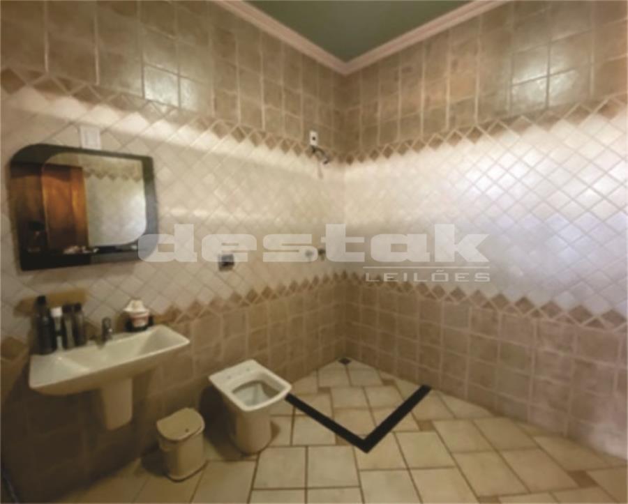 Imóvel comercial e residencial em Fernandópolis/SP Imóvel Comercial e Residencial em Fernandópolis/SP, localizado em Fernandópolis - SP