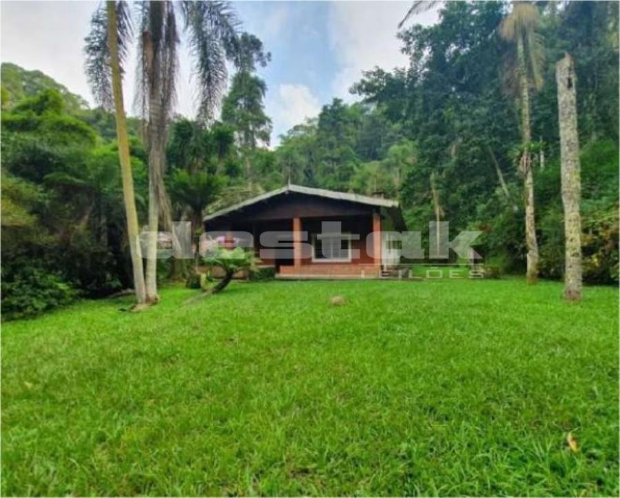 Chácara em Embu das Artes/SP Chácara em Embu das Artes/SP, localizado em Embu Das Artes - SP