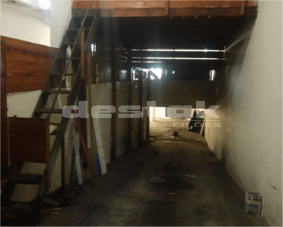 5 Kitnets + comercial em Botucatu/SP 5 Kitnets + comercial em Botucatu/SP, localizado em Botucatu - SP