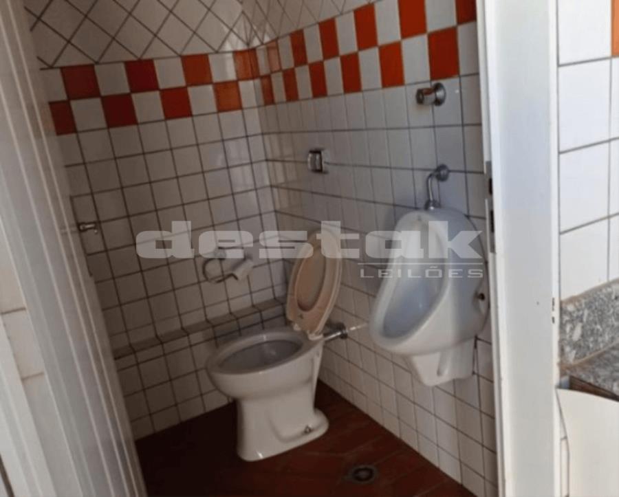 Sobrado com Piscina em São Carlos/SP Sobrado com Piscina em São Carlos/SP, localizado em São Carlos - SP, bairro Vila Faria