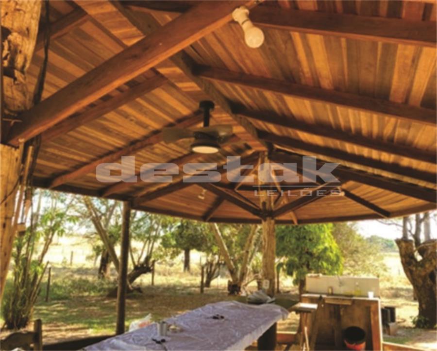Imóvel comercial e residencial em Fernandópolis/SP Imóvel Comercial e Residencial em Fernandópolis/SP, localizado em Fernandópolis - SP