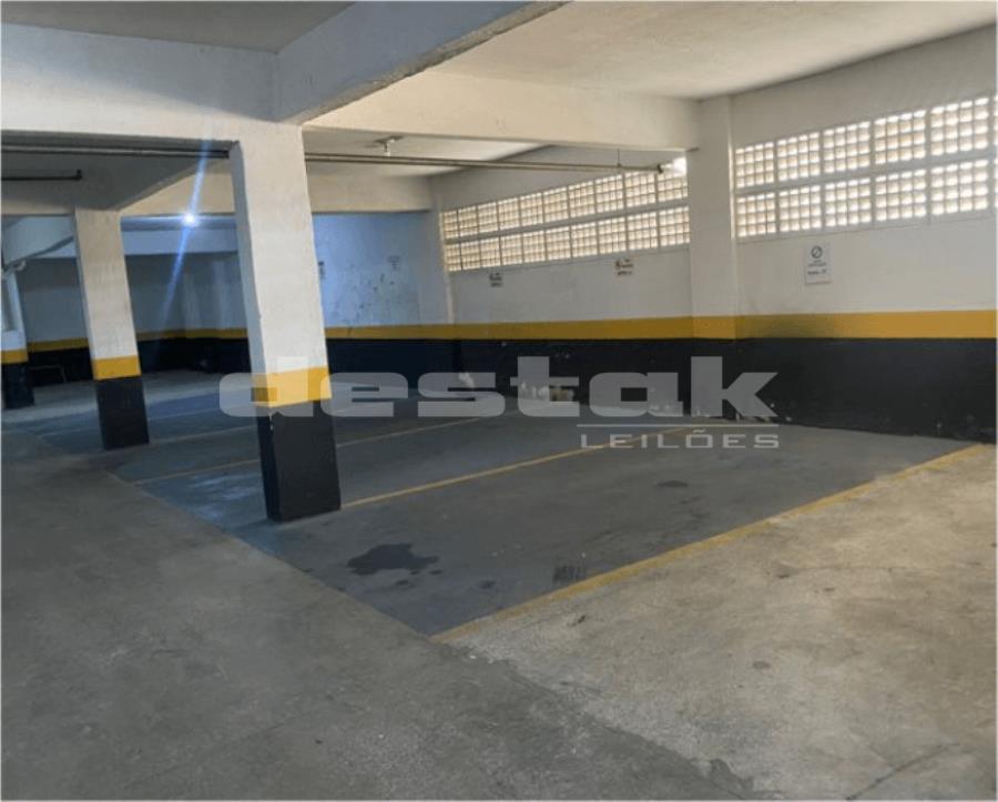 Vaga de garagem no Ed. Barcelona/SP 4 Vagas de Garagem no Ed. Barcelona, localizado em São Paulo - SP