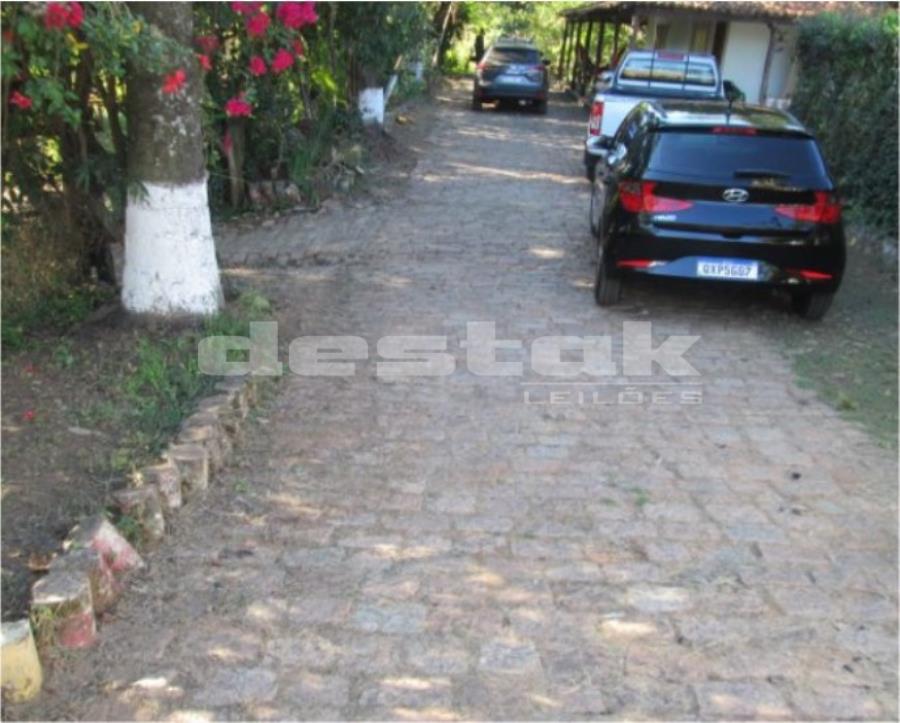 Sítio em Bauru/SP Sítio em Bauru/SP, localizado em Bauru - SP