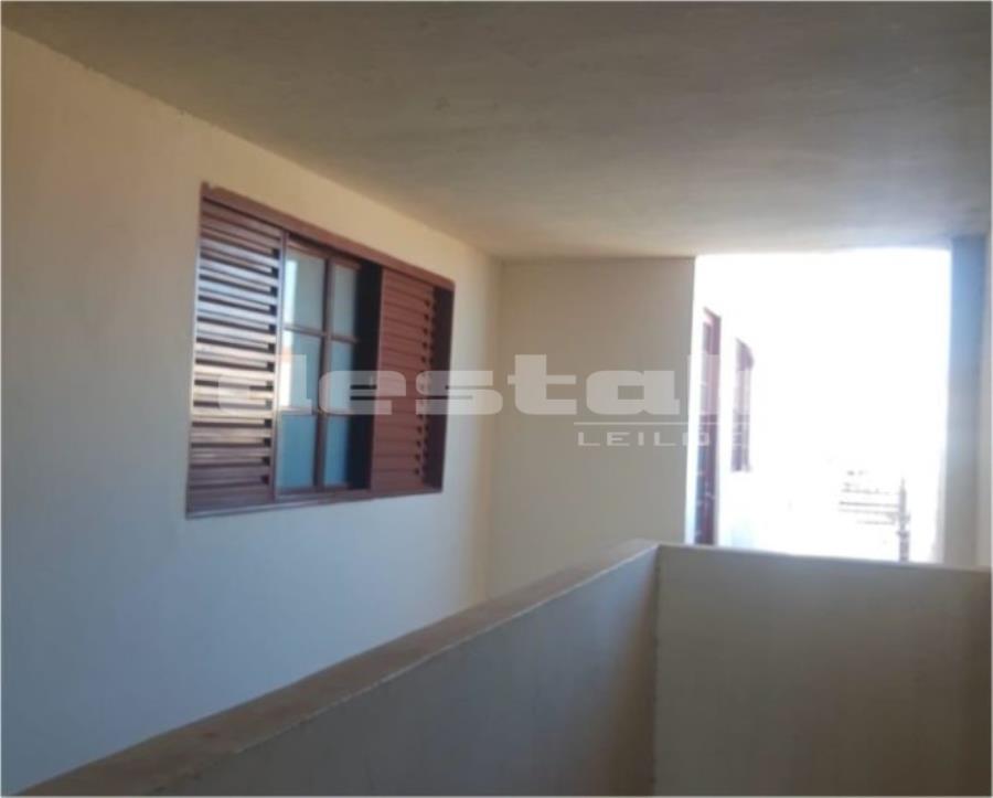 5 Kitnets + comercial em Botucatu/SP 5 Kitnets + comercial em Botucatu/SP, localizado em Botucatu - SP