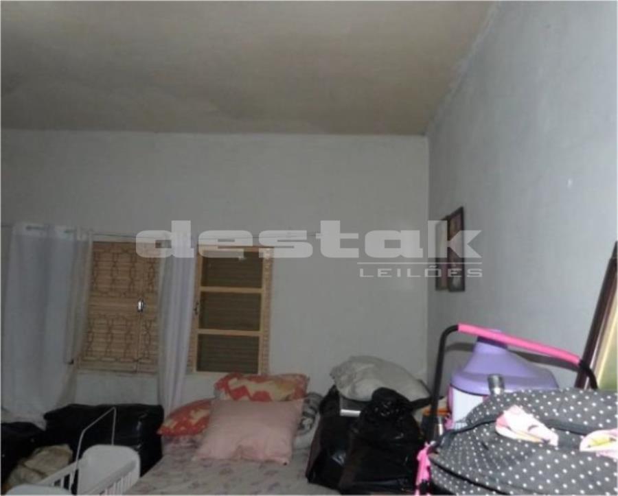 Terreno com Duas Casas em Limeira/SP Terreno com Duas Casas em Limeira/SP, localizado em Limeira - SP