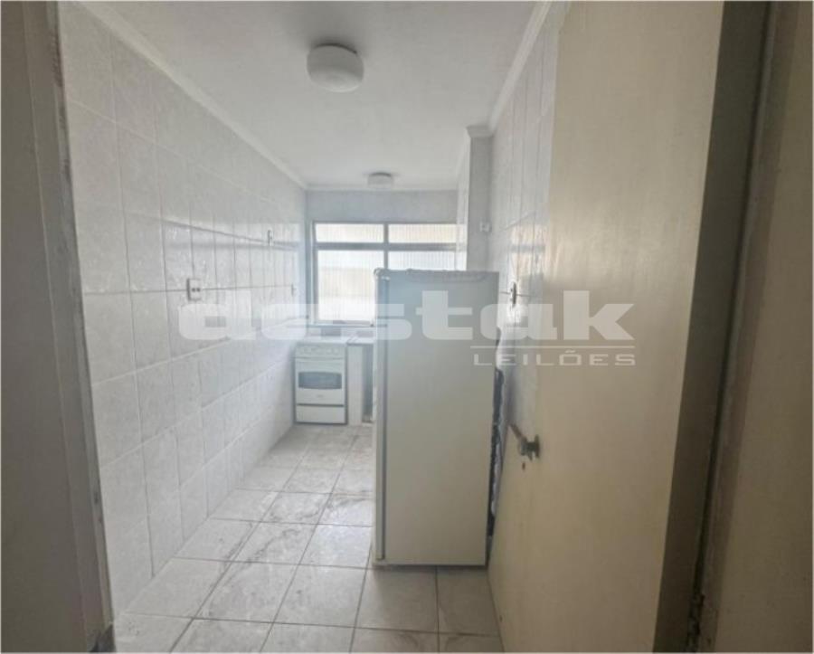 Apartamento no Ed. José Rebello em São Vicente/SP Apartamento no Ed. José Rebello em São Vicente/SP, localizado em São Vicente - SP, bairro Centro