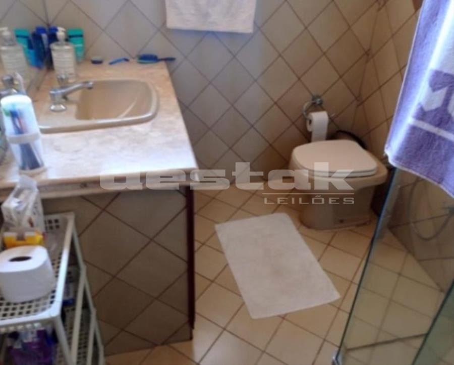 Sobrado com Piscina em São Carlos/SP Sobrado com Piscina em São Carlos/SP, localizado em São Carlos - SP, bairro Vila Faria