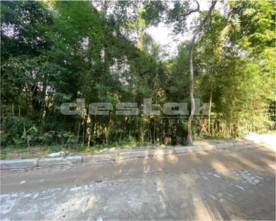 Chácara em Embu das Artes/SP Chácara em Embu das Artes/SP, localizado em Embu Das Artes - SP