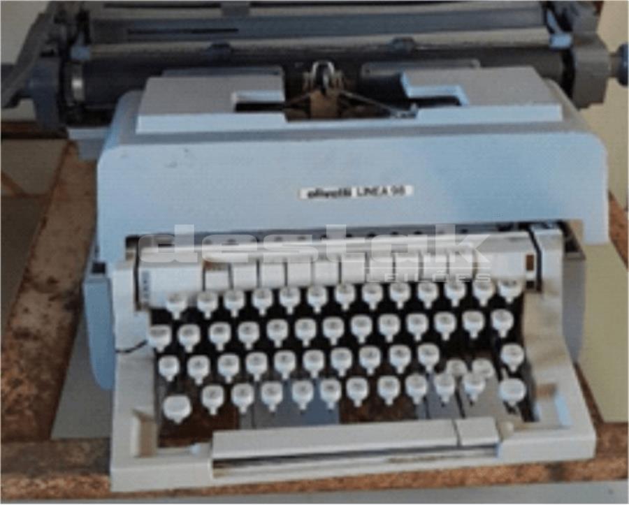Máquina de datilografia Olivetti Linea Outros em leilão | Destak Leilões
