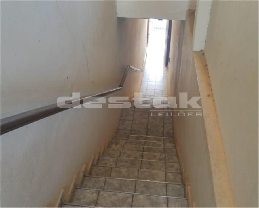5 Kitnets + comercial em Botucatu/SP 5 Kitnets + comercial em Botucatu/SP, localizado em Botucatu - SP