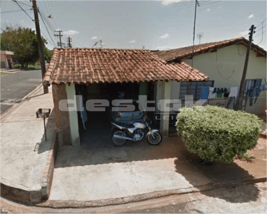 Casa em Santa Cruz do Rio Pardo Casa em Santa Cruz do Rio Pardo, localizado em Santa Cruz Do Rio Pardo - SP