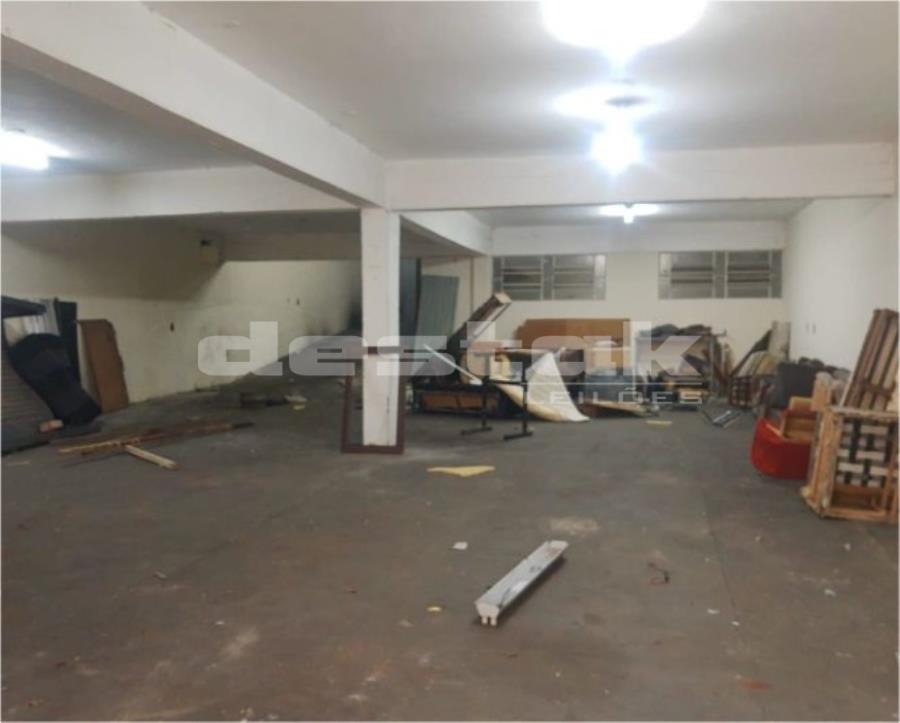 5 Kitnets + comercial em Botucatu/SP 5 Kitnets + comercial em Botucatu/SP, localizado em Botucatu - SP