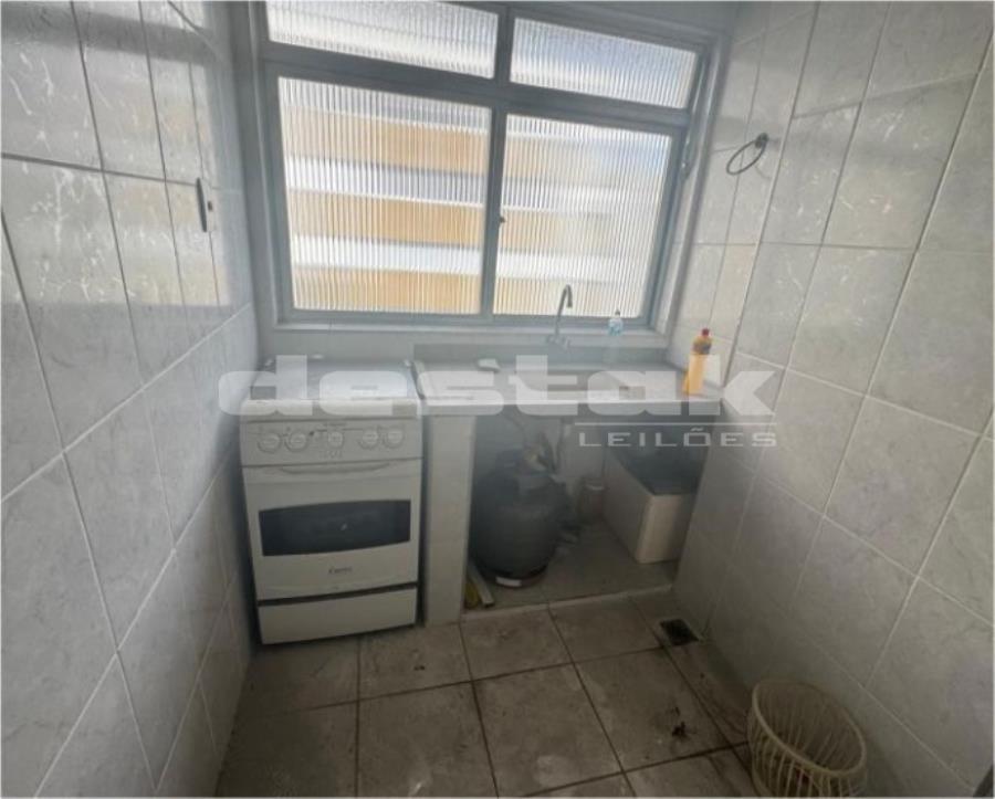 Apartamento no Ed. José Rebello em São Vicente/SP Apartamento no Ed. José Rebello em São Vicente/SP, localizado em São Vicente - SP, bairro Centro