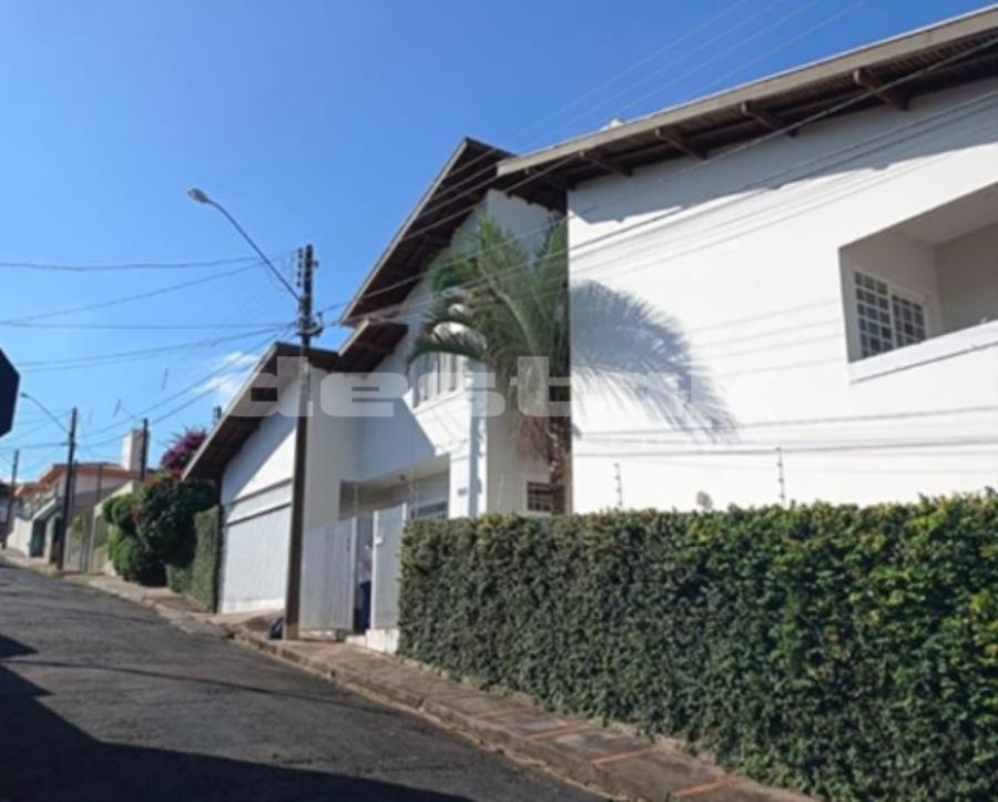 Sobrado com Piscina em São Carlos/SP Sobrado com Piscina em São Carlos/SP, localizado em São Carlos - SP, bairro Vila Faria