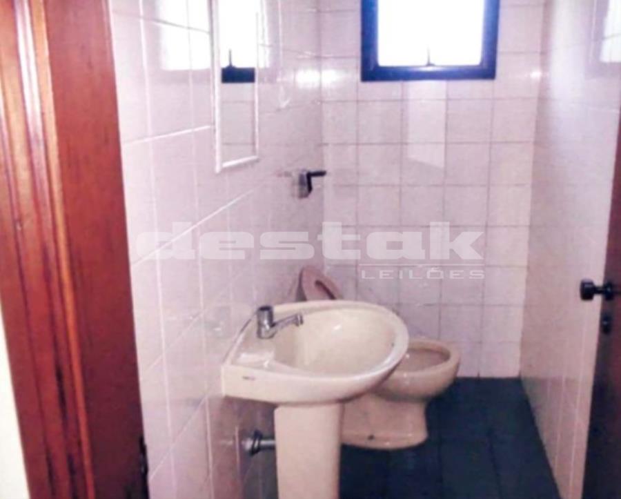 Apartamento e Três Vagas na Vila Clementino/SP - Unificado Apartamento na Vila Clementino/SP, localizado em São Paulo - SP, bairro Vila Clementino